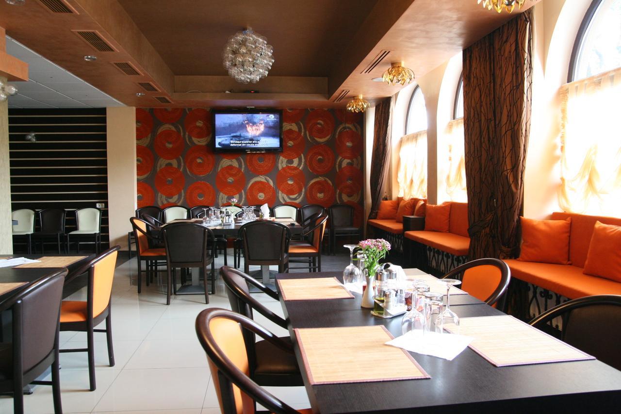 Hotel Kilometrul Zero Dragasani Екстер'єр фото
